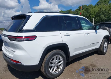 2025 Jeep Grand Cherokee Laredo X 4X4 из США, поврежденный, VIN 1C4RJHAG2SC294792